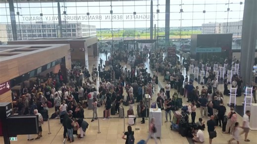 ‘A systemic failure’: How the new Entry/Exit System (EES) brought chaos to EU border control