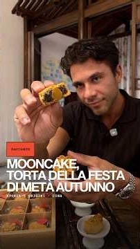 Oggi è la Festa di Metà Autunno e in Cina c’è la tradizione di regalarsi queste torte 🌕