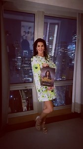 Angie Harmon on Instagram: "Who knew the back cover meant more (to me) than the front?!? THANK YOU @lifetimetv @lifetimetvpr & @variety for the most incredible & inspiring evening! #womensupportingwomen #variety #hollywood #legends #buriedinbarstow"