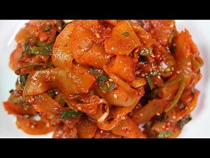 Seasoned yellowish overripe cucumber :: Korean food
