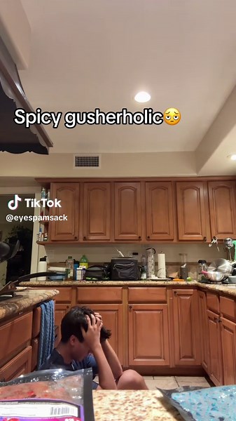 I tried to resist but 7 dollars for a bag, can’t let it go to waste. #fyp #snacks #xyzbca #100k #addicted