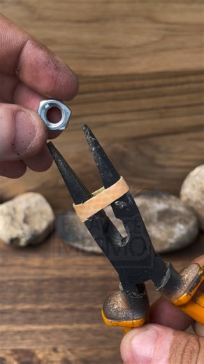 Nut locking trick,pliers that won’t slip technique keeps the nut tight.#NutLock #Tip #SimpleTechniqu