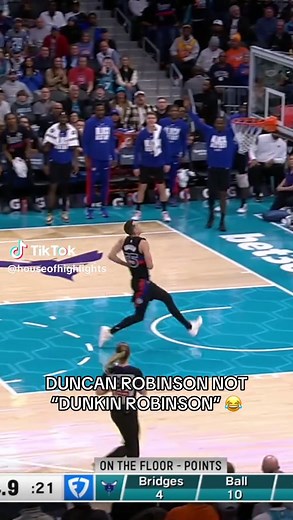 Duncan Robinson's Hilarious Mix-Up Moments