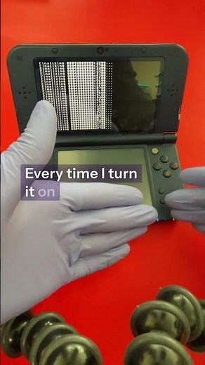 🛠️ Fixing a Stuck Loading Screen on a New Nintendo 3DS XL 🔄 What's going on?