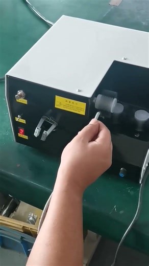 #Wire Brushing and Twisting Machine