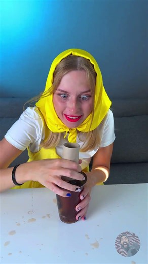 تحدي شرب شاي بوبا بطرق مجنونة! 😂