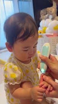 ちいさな爪をきれいにしよう☺️ママパパと仲良くお手入れタイムです👶 #ぴのちゃん #生後12ヶ月 #育児記録