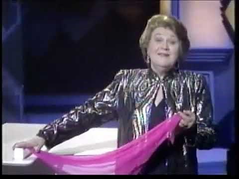 Patricia Routledge « I want to sing in Opera »