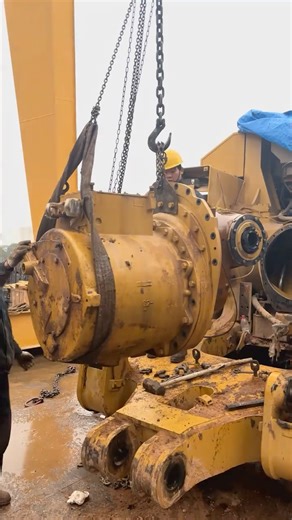 Caterpillar D11 Bulldozer Repair!