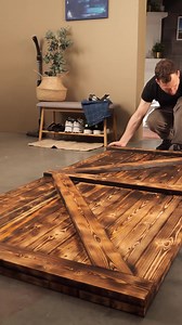 Practical Sliding Door | Creative Panda