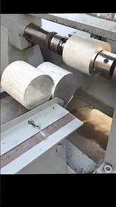 Automatic aluminum rod peeling machine, automatic copper sleeve peeling and chamfering machine