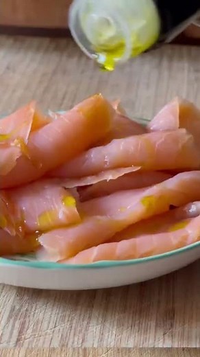 SICILIANI CREATIVI - Avocado toast con salmone e uovo: facile e buonissimo - Avocado toast #shorts