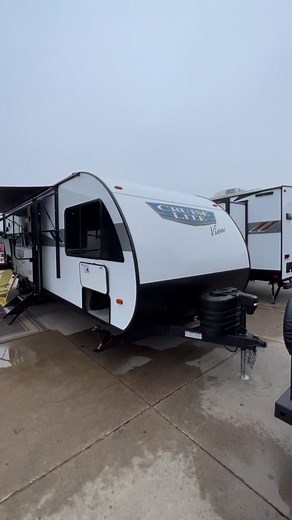 2024 Cruise Lite 24VIEW #salem #cruiselite #24VIEW #VIEW #rv #rvlife #reels #camp #camping #camper #travel | The RV Hunter