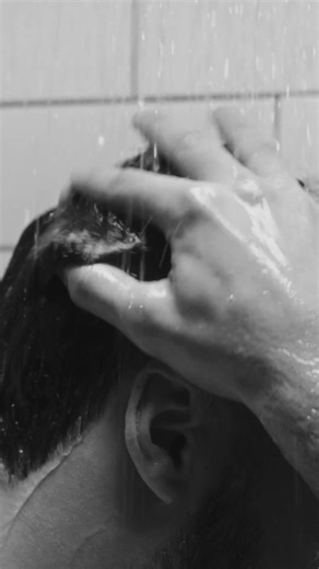 @jules_bouyer vous partage sa routine post entrainement signée The Barber Company 💈​ Découvre ses astuces pour un grooming parfait au quotidien !​ #TheBarberCompany #MenCare #JulesBouyer | The Barber Company