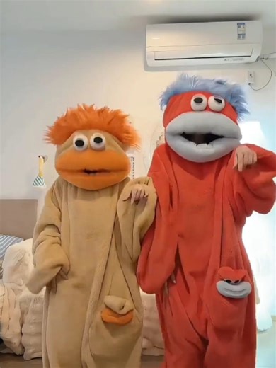 可愛いパジャマパーティーでみんな一緒に楽しもう！