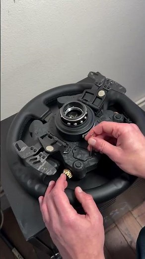 Upgrade your MOZA CS Pro Wheel to a 6-paddle setup with the Paddle Add-on Kit!📸: ‪@nicolasdgv‬