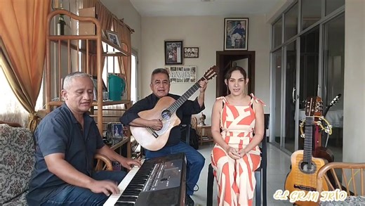 El Gran Trío del Ecuador, en concierto con todo su repertorio musical en el acto galante de Proclamación y Coronación de Naomi Primera Reina de la Parroquia San José del Cantón Atahualpa, periodo 2025-2026. Este sensacional evento se realizará el sábado 18 de octubre en el coliseo de deportes de esta importante comunidad de la Provincia de El Oro. No dejes que te lo cuente vívelo tu mismo con tu familia y amigos. ¡Allá no vemos!... | Altiplano TV