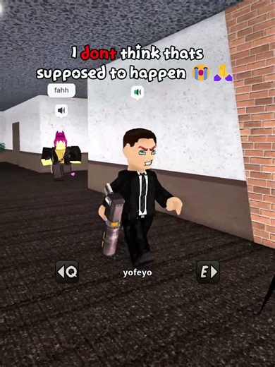 I DONT THINK THATS SUPPOSED TO HAPPEN 😭 MM2