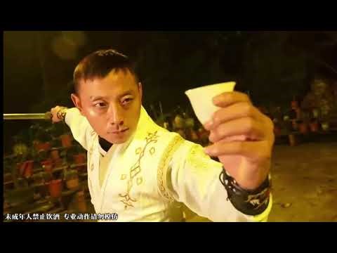 "Iron Flower Firework": 1600°C Molten Iron Splashed into the Sky!