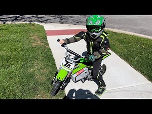 6 years old riding his motorbike | Razor SX350 Mcgrath Dirt Rocket Electric Dirt Bike