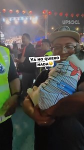 “Su peluche lo es todo para ella” Esta gatita no soporto que un oficial le quitara su juguete. | Héroes