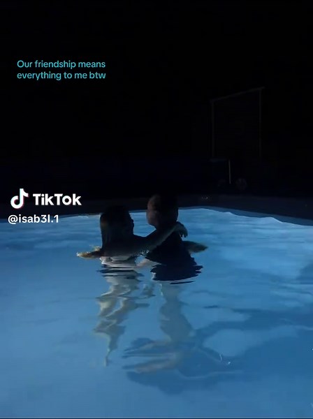 Navigating Emotions in Best Friend Relationships