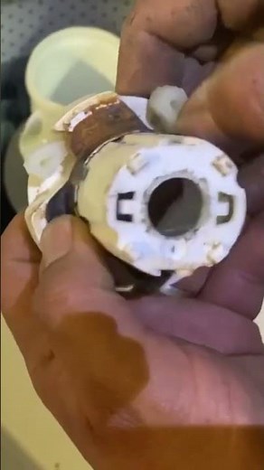 Installing agitator dogs on a washing machine #washer #fix #mountain #generalelectric