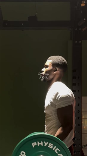 Come to the gym with me today, but with no music 🤝 #gym #workout #asmr #fyp