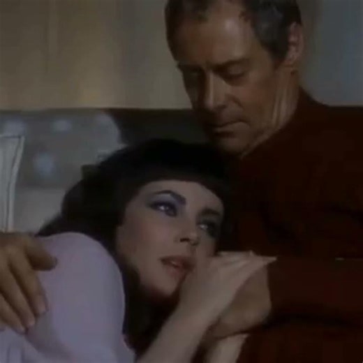 "I Will Bear Sons!" ♂️ (Cleopatra, 1963)