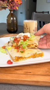 775K views · 9.3K reactions | Baked quesadillas for dinner. These were so easy to make and came out amazing! I wish there were leftovers . . . . . #dinner #quesadillas #quesadilla #sheetpanquesadillas #sheetpandinner #dinner #recipe #dinnerrecipe #easydinner #dinnerideas | MeasandReciep | Facebook