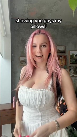 showing you guys my pillows!