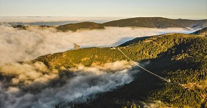 sky bridge 721, the world’s longest suspension skywalk opens in the czech republic