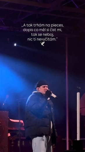 SEBASTIAN on Instagram: "Včera jsme odehráli poslední koncert tohoto roku. Tahle sezona pro nás byla tou nejlepší. Splnili jste nám všechna přání a díky Karlínu teď konečně víme, jak vypadají naši aktuální fans. Spousta úspěchů a my jsme za ně opravdu šťastní a děkujeme vám. Dva týdny zpět mi bylo 34 a uvědomil jsem si, jak to šíleně letí. Neříká se nadarmo, že právě čas je to nejdůležitější, co máme. Když jsem včera zpíval tuhle píseň, myslel jsem na ty z nás, kteří takové štěstí jako máme my, 