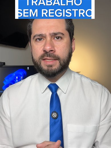 🚨 Trabalhou sem carteira assinada? Isso não significa que você perdeu seus direitos. Quem comprova o vínculo de emprego pode ter direito a férias, 13º salário, FGTS, aviso-prévio e, dependendo da forma da dispensa e do reconhecimento do vínculo, também à multa de 40% do FGTS e ao seguro-desemprego. Muita gente aceita qualquer valor por achar que não tem direito a nada. Não caia nesse erro. 📲 Salve este vídeo e compartilhe com quem trabalha ou já trabalhou sem registro. #CarteiraAssinada #SemRe