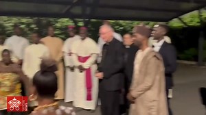 🇧🇯Accueil du Cardinal Pietro Parolin, Secrétaire d'Etat du Saint-Siège, au Bénin à l'occasion de l'ordination de Mgr Éric Soviguidi, nouveau Nonce Apostolique près le Burkina Faso et le Niger | Vatican News