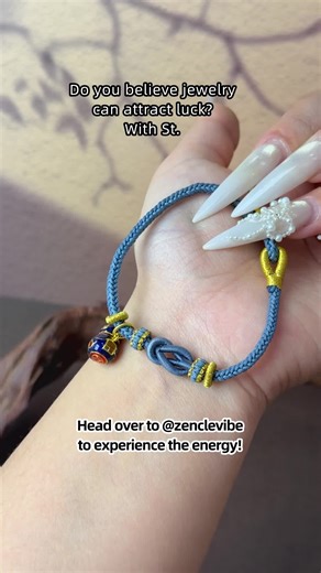 This isn’t magic. It’s intention. My Zencle bracelet is charged with the intention of welcoming luck. #zencle #jewelry #datenight #mardigras #loveday