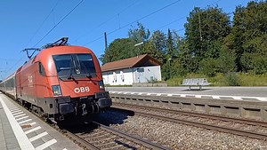 OBB Siemens Taurus 1116 137 arrives at Bernau am Chiemsee on Sunday 11th August 2024. For more videos like this please see Henry's Adventures the YouTube channel. https://youtu.be/-nAiCnUzoPc?si=WUPtb_mr-WYllKxM | Henry's Adventures