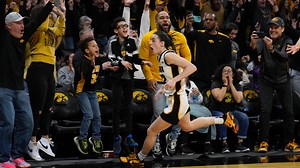 Caitlin Clark the hero for Iowa with astonishing late 3