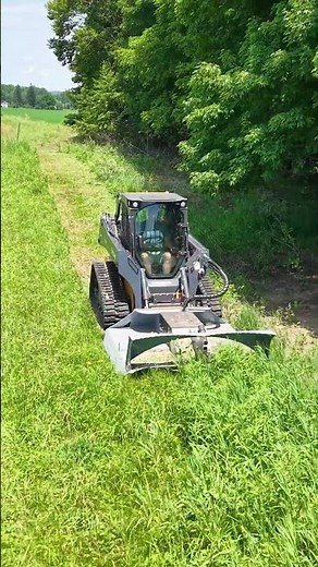 Baumalight CF572 + John Deere Ride Control = Hands-Free Mowing 🙌