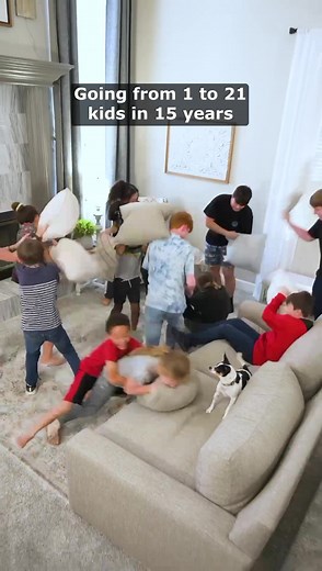 Needless to say, it’s a little crazy here😅🔥#crazymiddles #bigfamily #largefamily #adopt #adopted #siblings #siblingcheck #siblinggoals #21kids #chaos #madhouse #momsoftiktok #momlife #momanddaughter #marriage #family #familytime | Crazy Middles