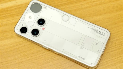 We checked the performance and battery life of Nothing's high-end smartphone 'Phone (3),' which has a futuristic design and is equipped with the Snapdragon 8s Gen 4.