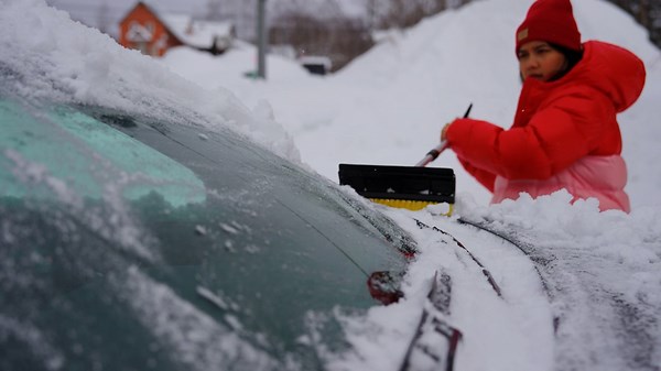 Experts bust famous winter life hacks