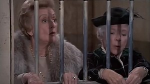 Snoop Sisters 1973 Corpse & Robbers Helen Hayes & Mildred Natwick