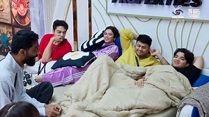 Bigg Boss 19 | Evening New Promo | Mridul Attract To Farhana | Day 11 | Episode No 12 | 4 September 2025 #BiggBoss | Bollywood Pe Charcha