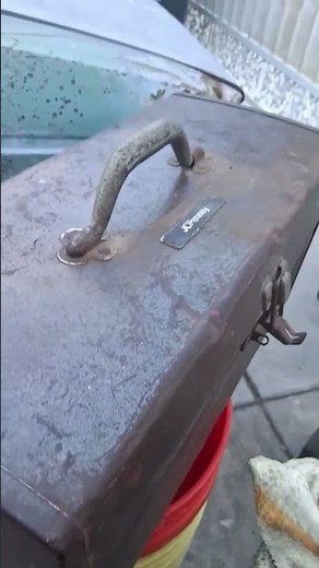 how you can clean rust off of an tool box