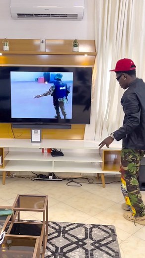 711K views · 21K reactions | Soldier dancing legwork❤️ #viral #trending #dance #funny #soldier | Cizathecraze | Facebook