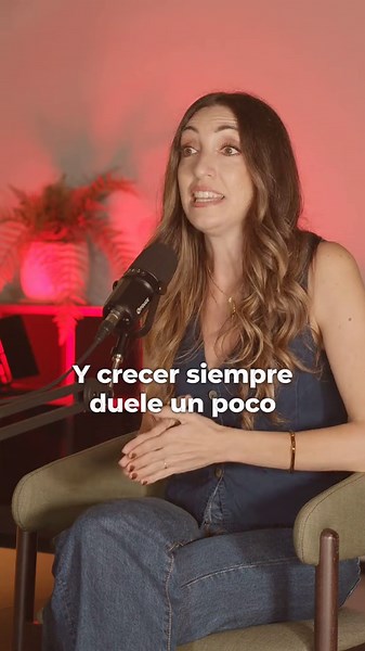 No todos los cambios importantes de tu vida empiezan con una buena noticia. A veces empiezan con una despedida, una decisión difícil o esa sensación de que algo que antes te hacía feliz ya no encaja contigo. Y aunque en ese momento cueste entenderlo, hay etapas que necesitamos cerrar para poder empezar otras. Porque crecer también significa cuestionar lo que siempre habías dado por hecho, atreverte a cambiar de dirección y aceptar que algunas personas o situaciones ya no tienen el mismo lugar en