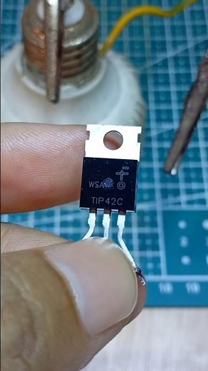 motor speed control with transistor tip 42 PNP #diyelectronics #diyproject #electronicsproject