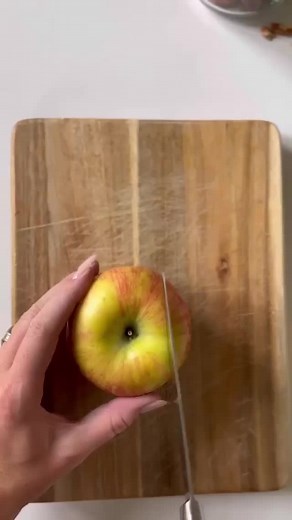 Simple yet nutritious. 😋 Our gluten free muesli is already packed with oats, nuts, seeds and dried fruits. All you have to do is add a little milk or yogurt, put it in the fridge to soak overnight and you have a delicious breakfast ready and waiting for you! #BetterBreakfastMonth 🎥: @kotuttle | Bob's Red Mill Natural Foods