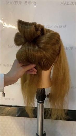 #简单好看的编发教程 #化妆培训学校推荐